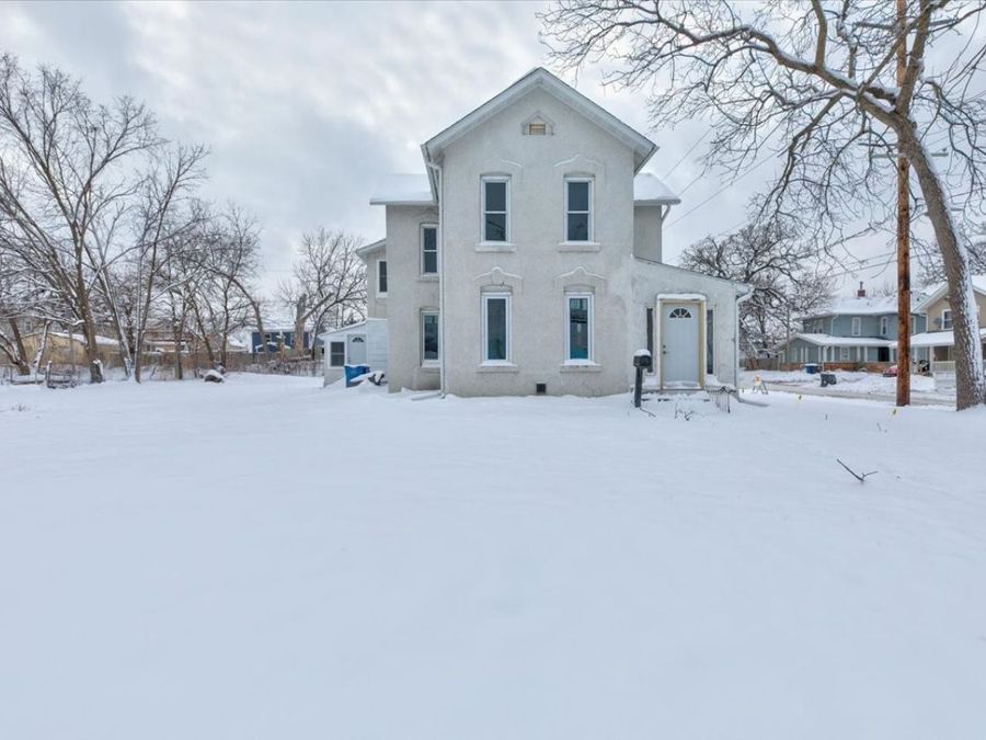 Property Image 1