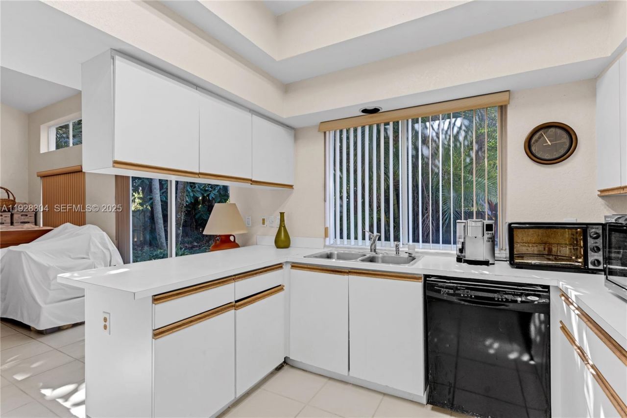 10132 NW 4th St, Plantation, FL 33324 Photo