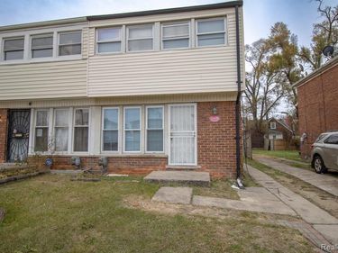 19370 Wyoming Avenue, Detroit, MI 48221