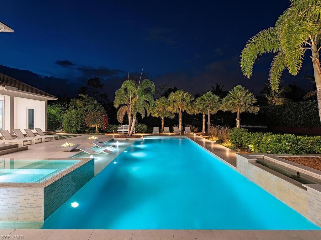 188 West St, Naples, FL 34108 Photo