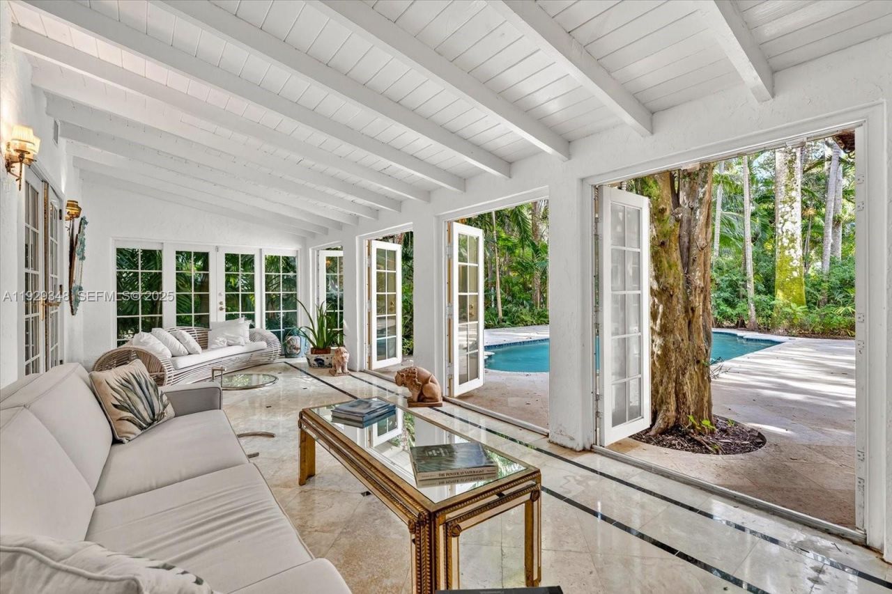 4190 Ingraham Hwy, Miami, FL 33133 Photo