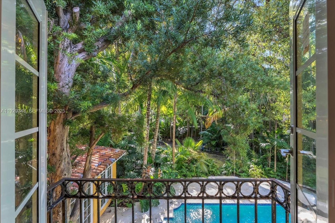 4190 Ingraham Hwy, Miami, FL 33133 Photo