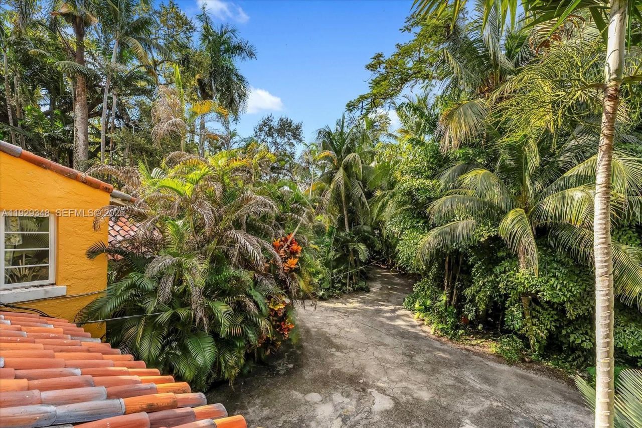 4190 Ingraham Hwy, Miami, FL 33133 Photo