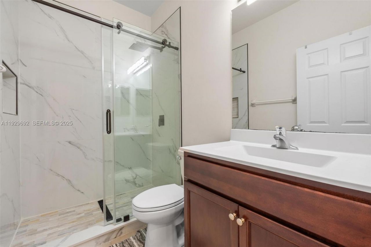 3272 W 92nd Pl, Hialeah, FL 33018 Photo