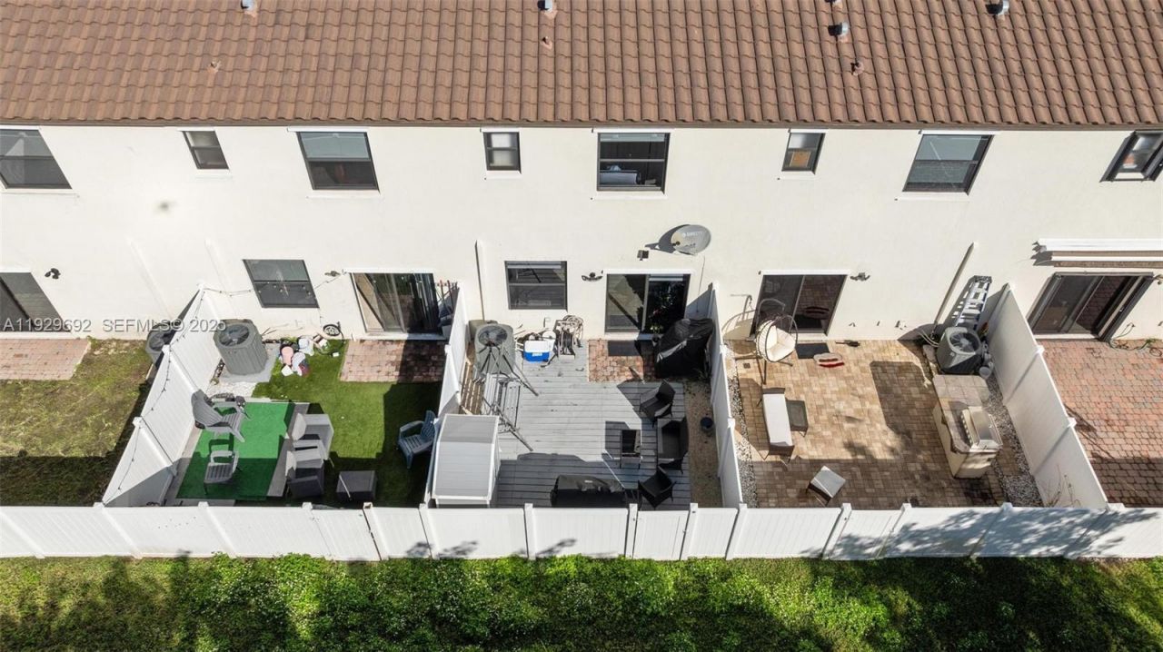 3272 W 92nd Pl, Hialeah, FL 33018 Photo