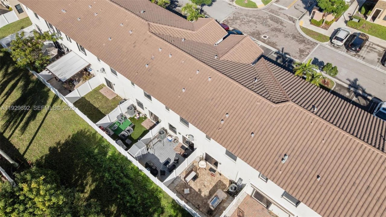 3272 W 92nd Pl, Hialeah, FL 33018 Photo