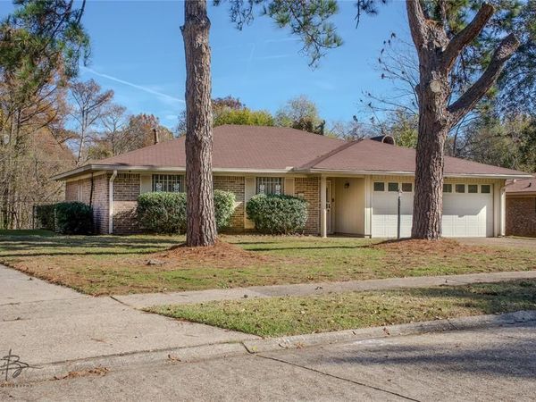 2605 Lakeway Drive, Shreveport, LA 71109