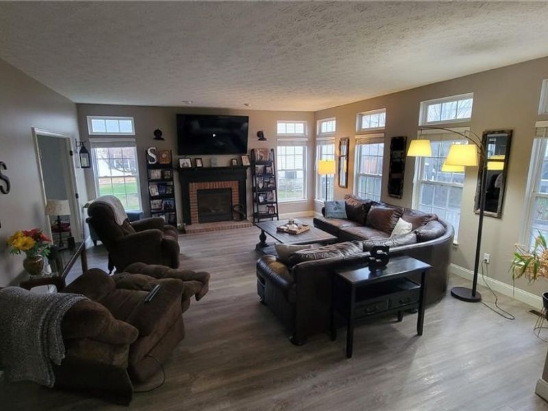 683 Whippoorwill Lane, Wadsworth, OH 44281 Photo 6