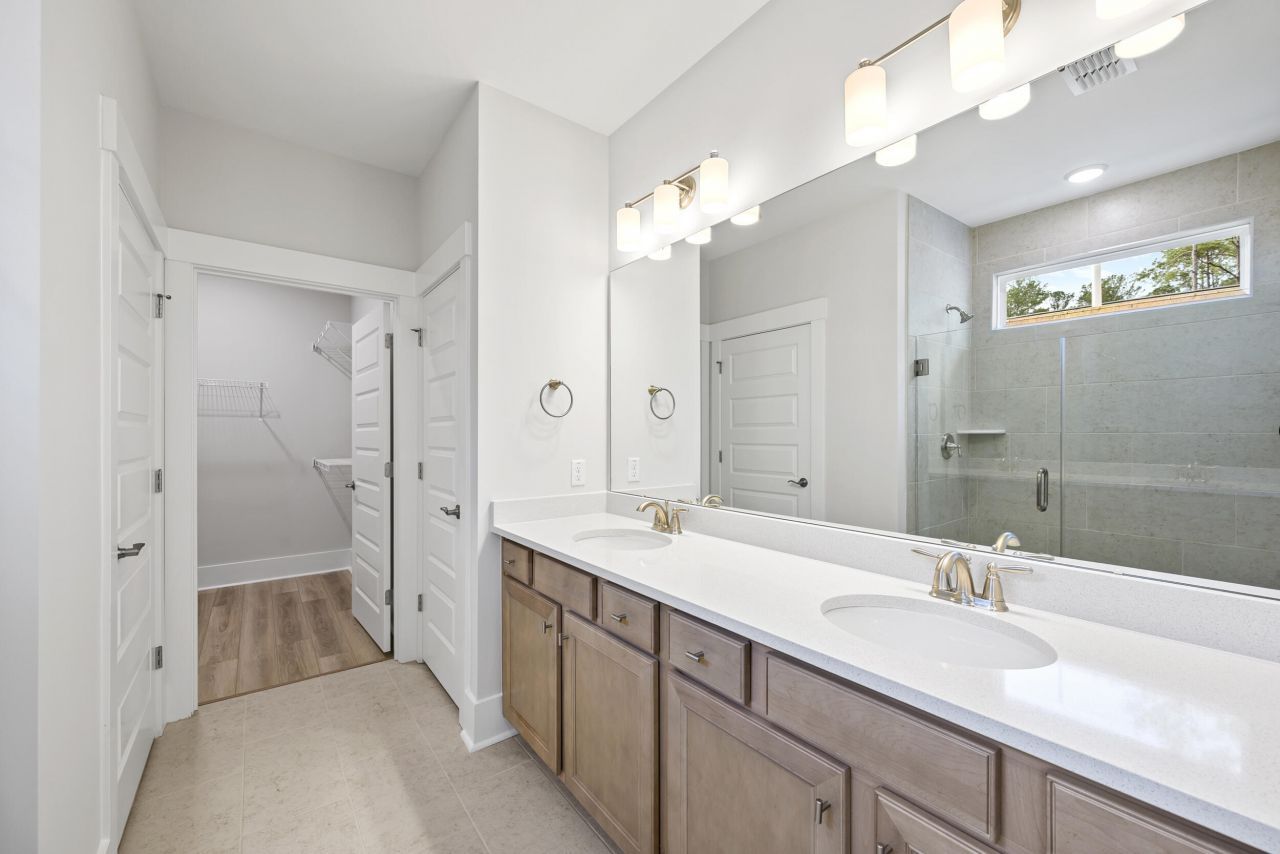 725 Coral Bells Lane Photo 15