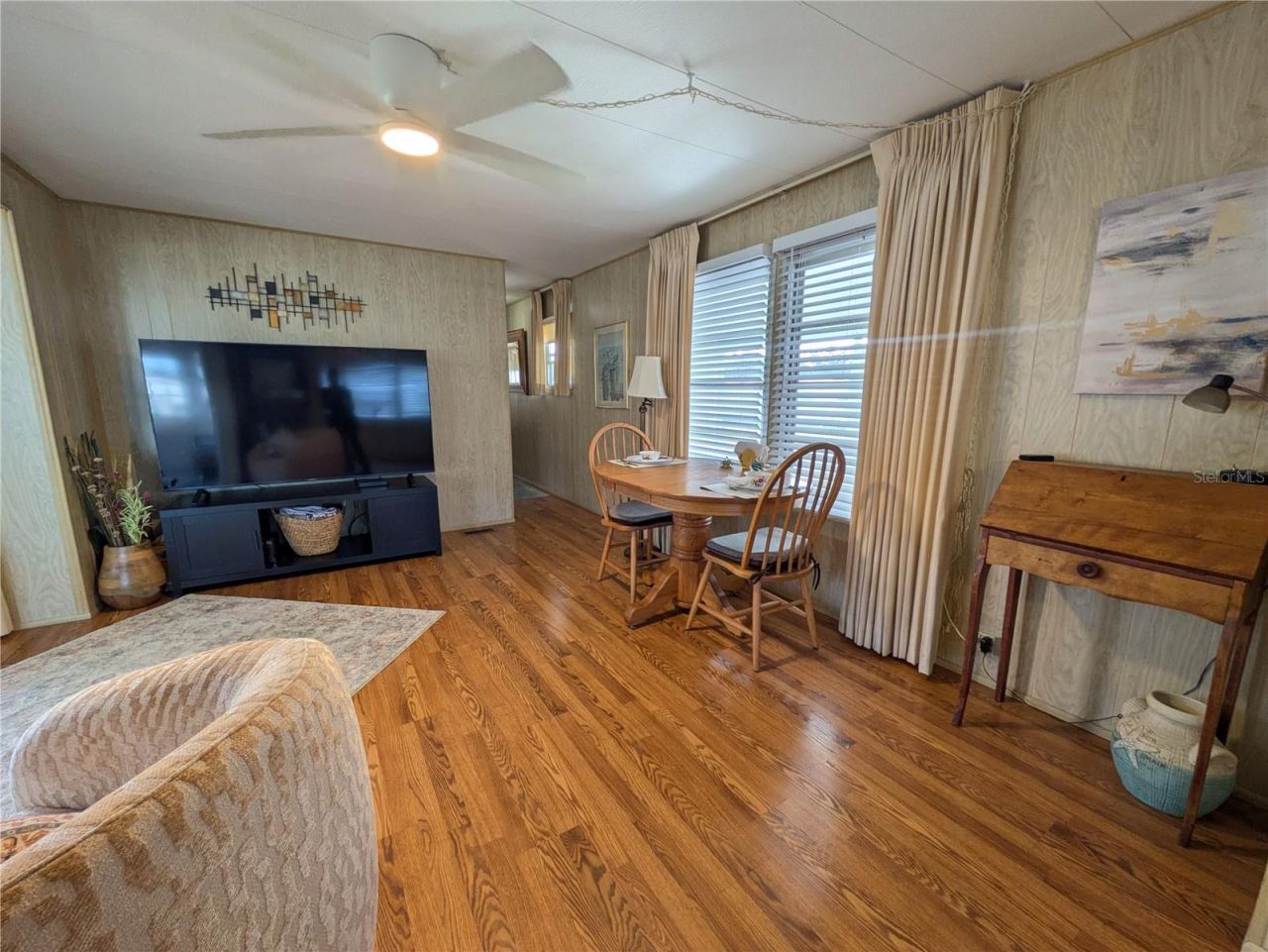 215 Willow Oak Lane, Sarasota, FL 34237 Photo