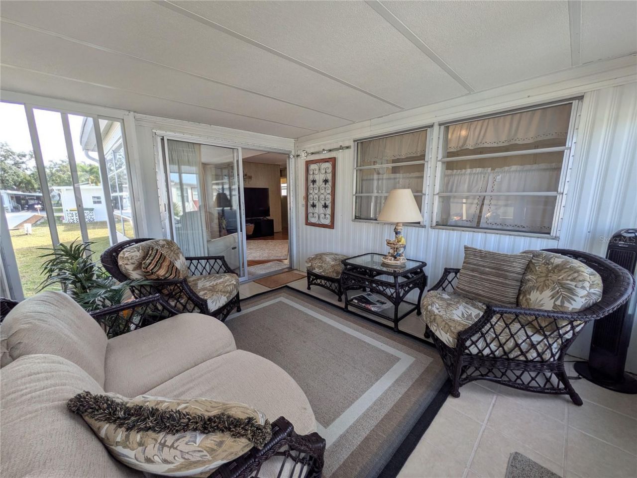 215 Willow Oak Lane, Sarasota, FL 34237 Photo