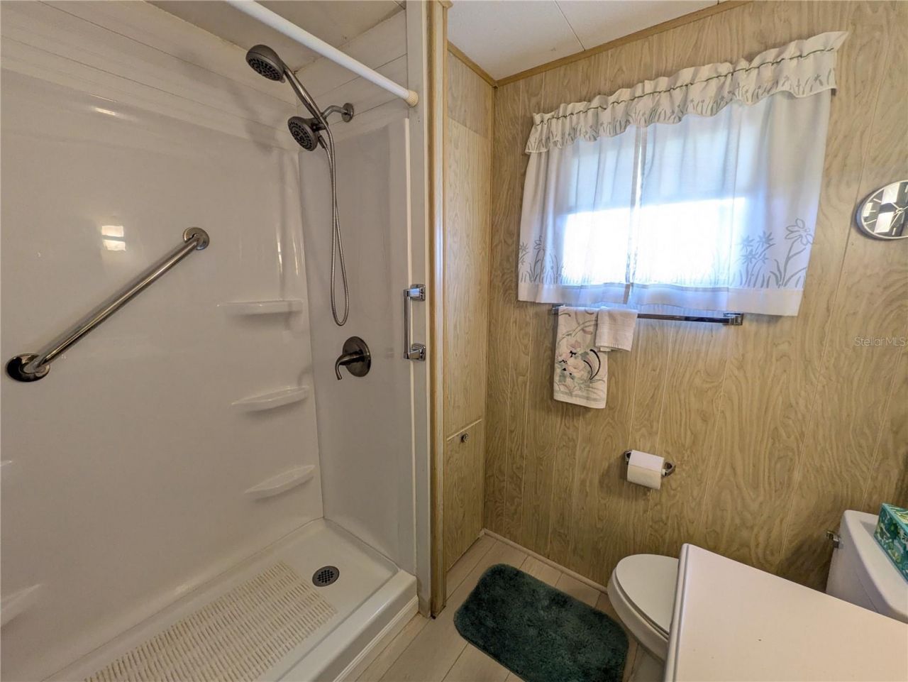 215 Willow Oak Lane, Sarasota, FL 34237 Photo