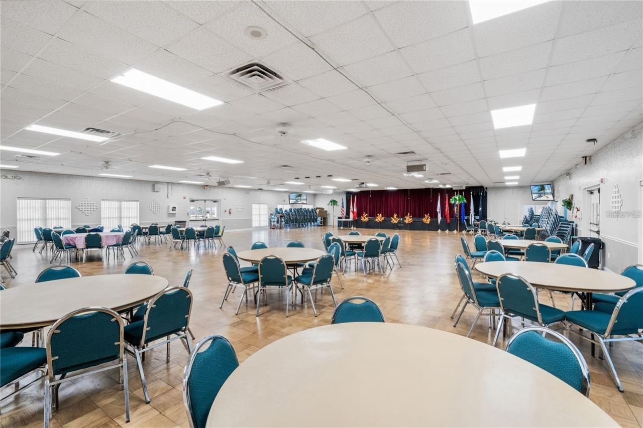 215 Willow Oak Lane, Sarasota, FL 34237 Photo