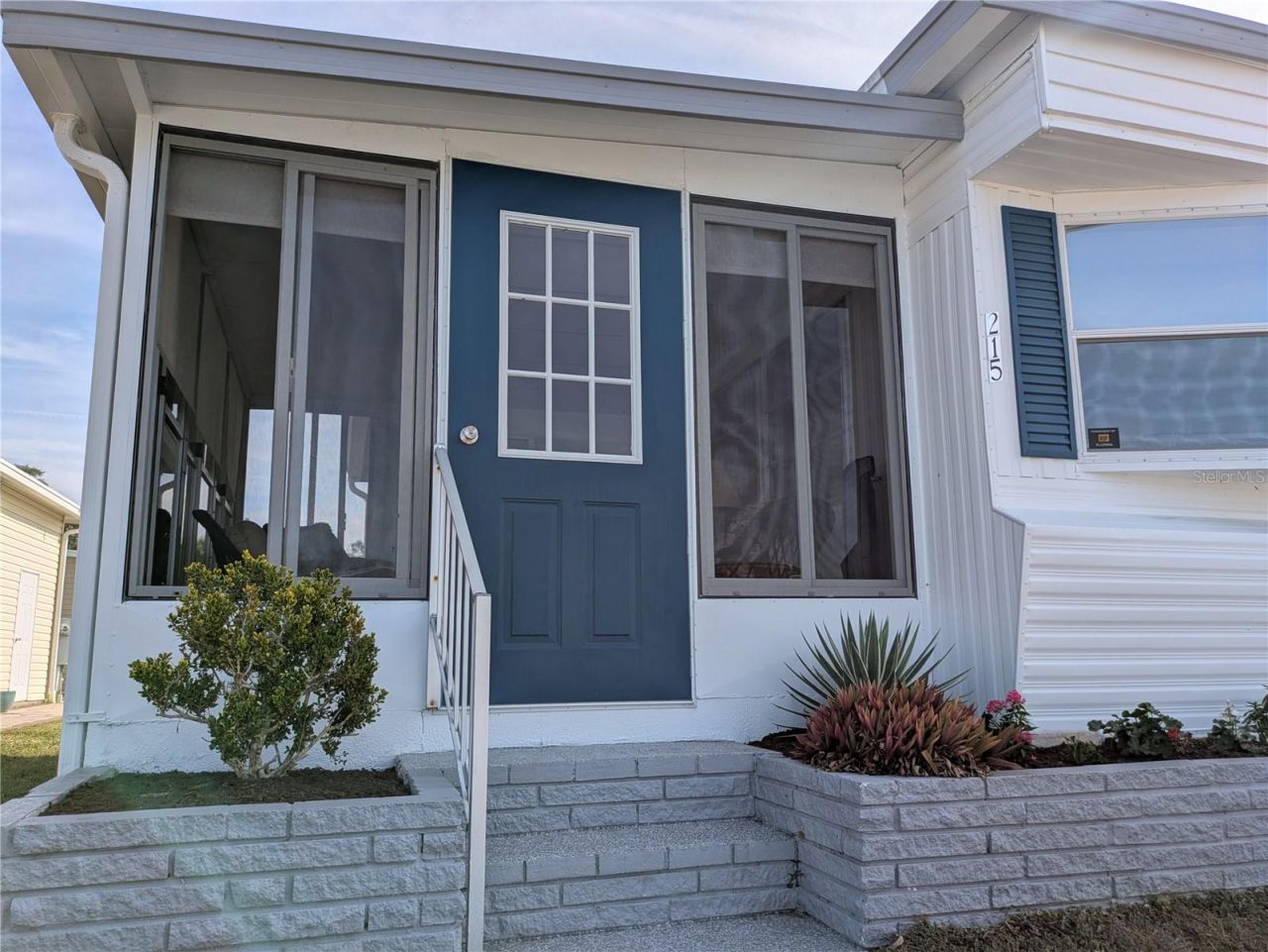 215 Willow Oak Lane, Sarasota, FL 34237 Photo