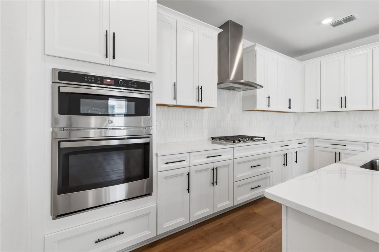 8111 Seaflower Parkway, Bradenton, FL 34210 Photo