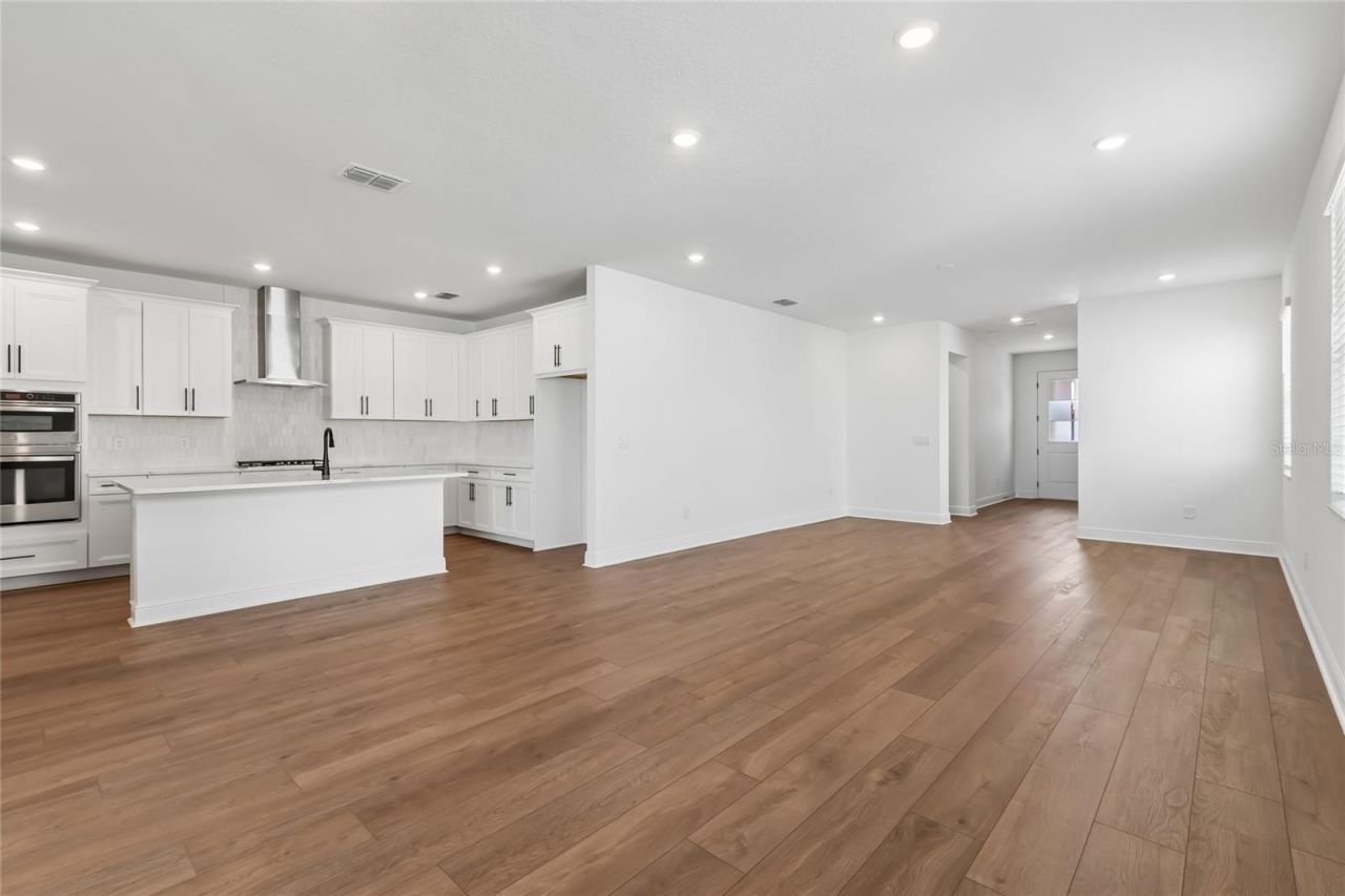 8111 Seaflower Parkway, Bradenton, FL 34210 Photo