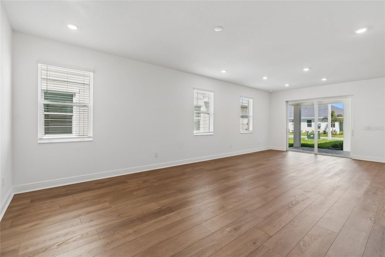 8111 Seaflower Parkway, Bradenton, FL 34210 Photo