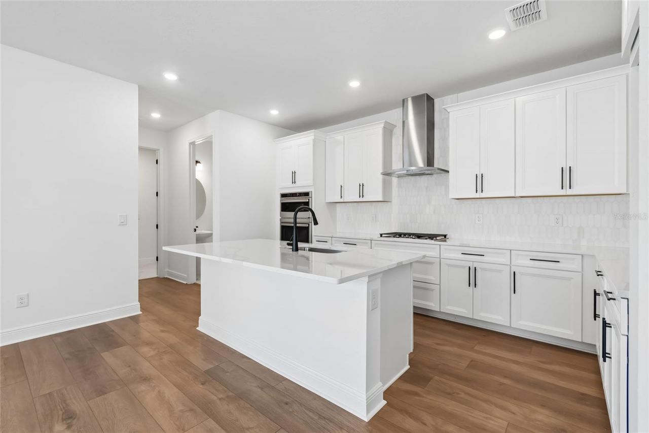 8111 Seaflower Parkway, Bradenton, FL 34210 Photo