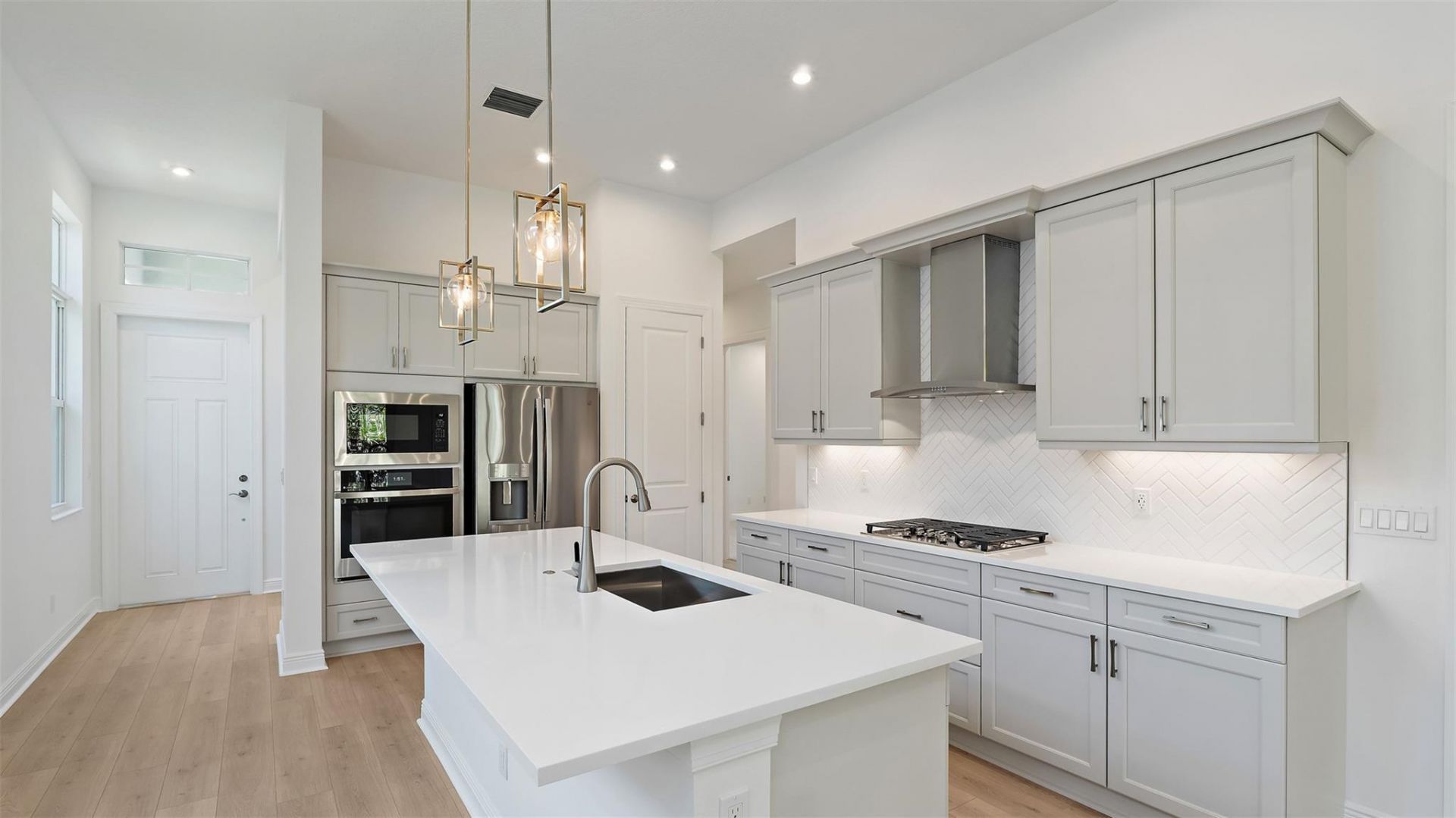 212 SE Via Sangro, Port Saint Lucie, FL 34952 Photo