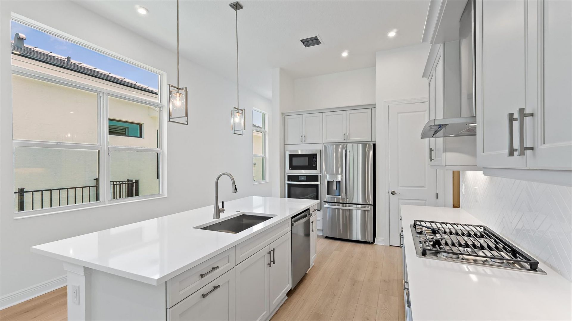 212 SE Via Sangro, Port Saint Lucie, FL 34952 Photo