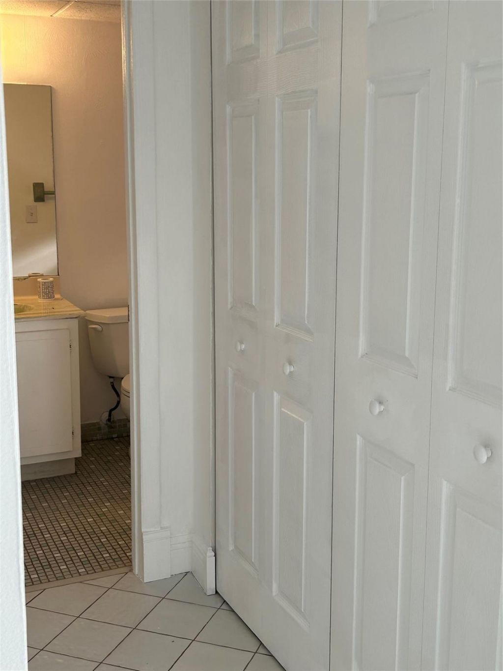 7807 Golf Circle Drive, Unit 205, Margate, FL 33063 Photo