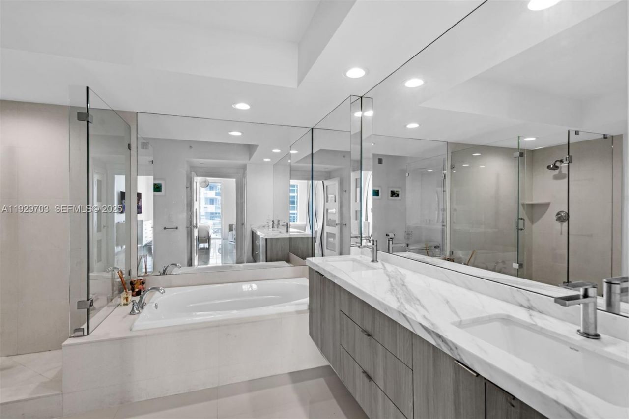 2831 N Ocean Blvd, Unit 602N, Fort Lauderdale, FL 33308 Photo