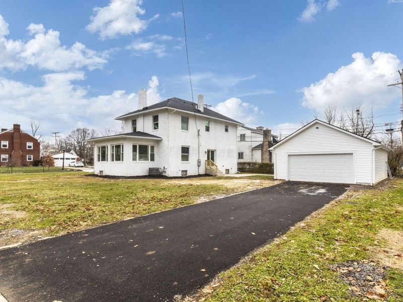 291 Sherborne Drive, Columbus, OH 43219 Photo 3