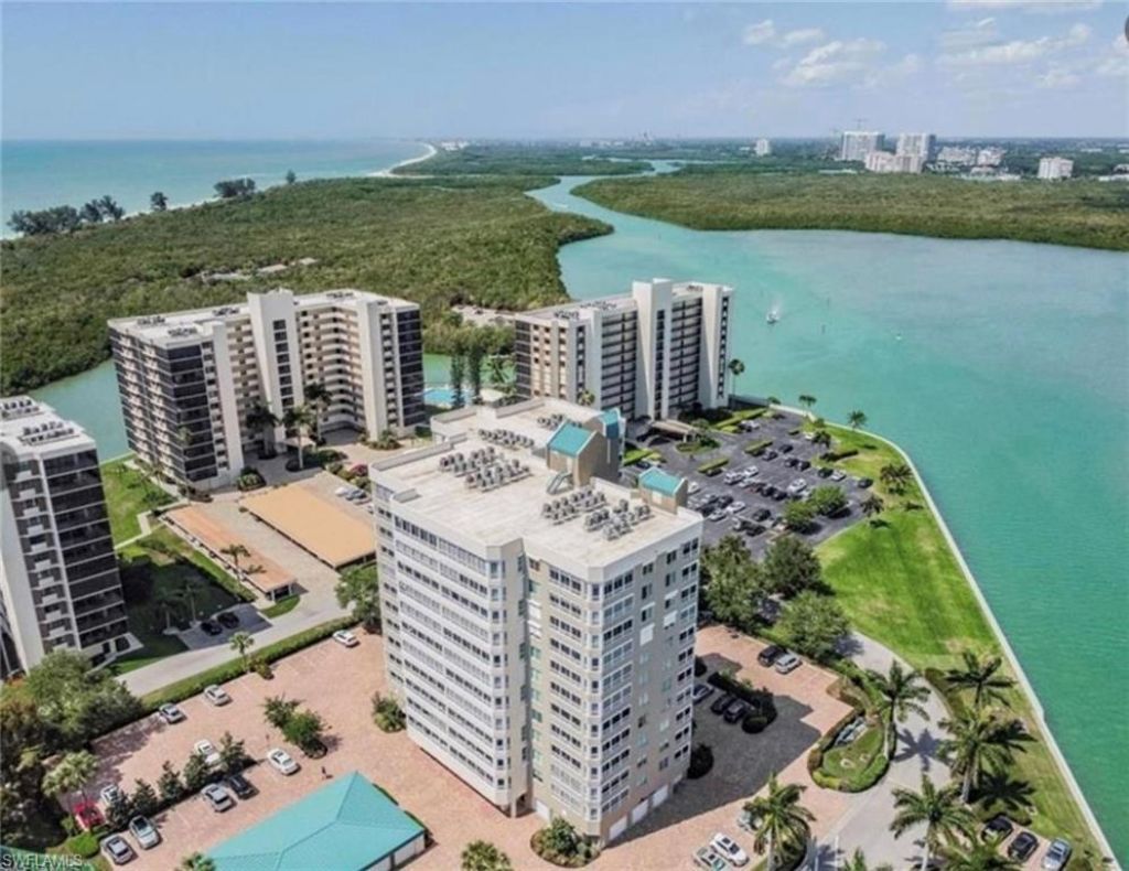 21 Bluebill Ave, Unit 403B, Naples, FL 34108 Main Photo