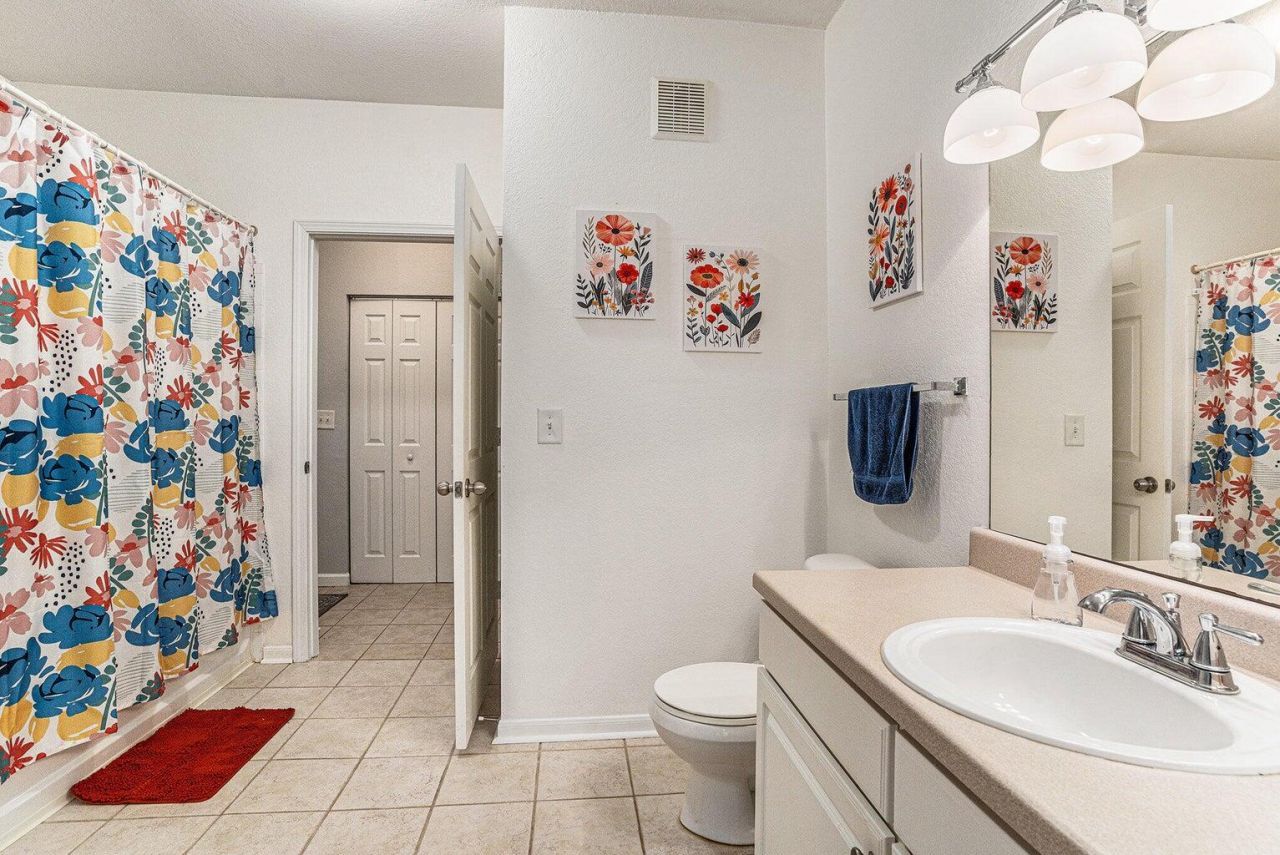 60 Fenwick Hall Allee 723 Photo 18