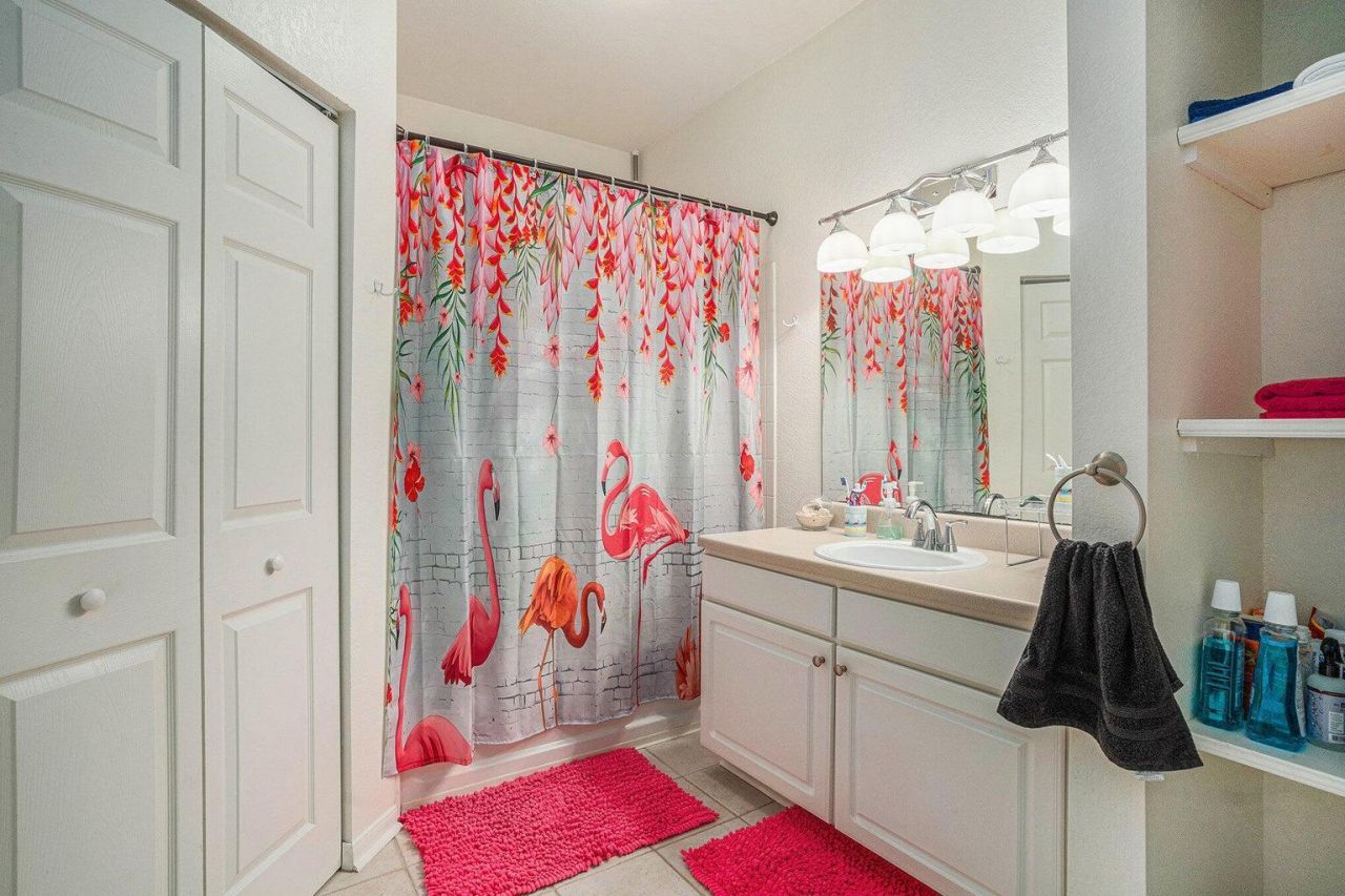 60 Fenwick Hall Allee 723 Photo 23