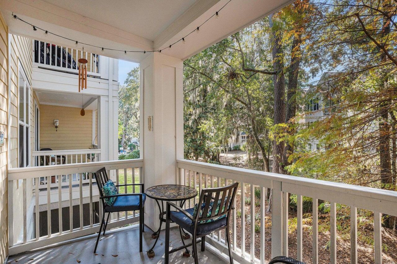 60 Fenwick Hall Allee 723 Photo 24