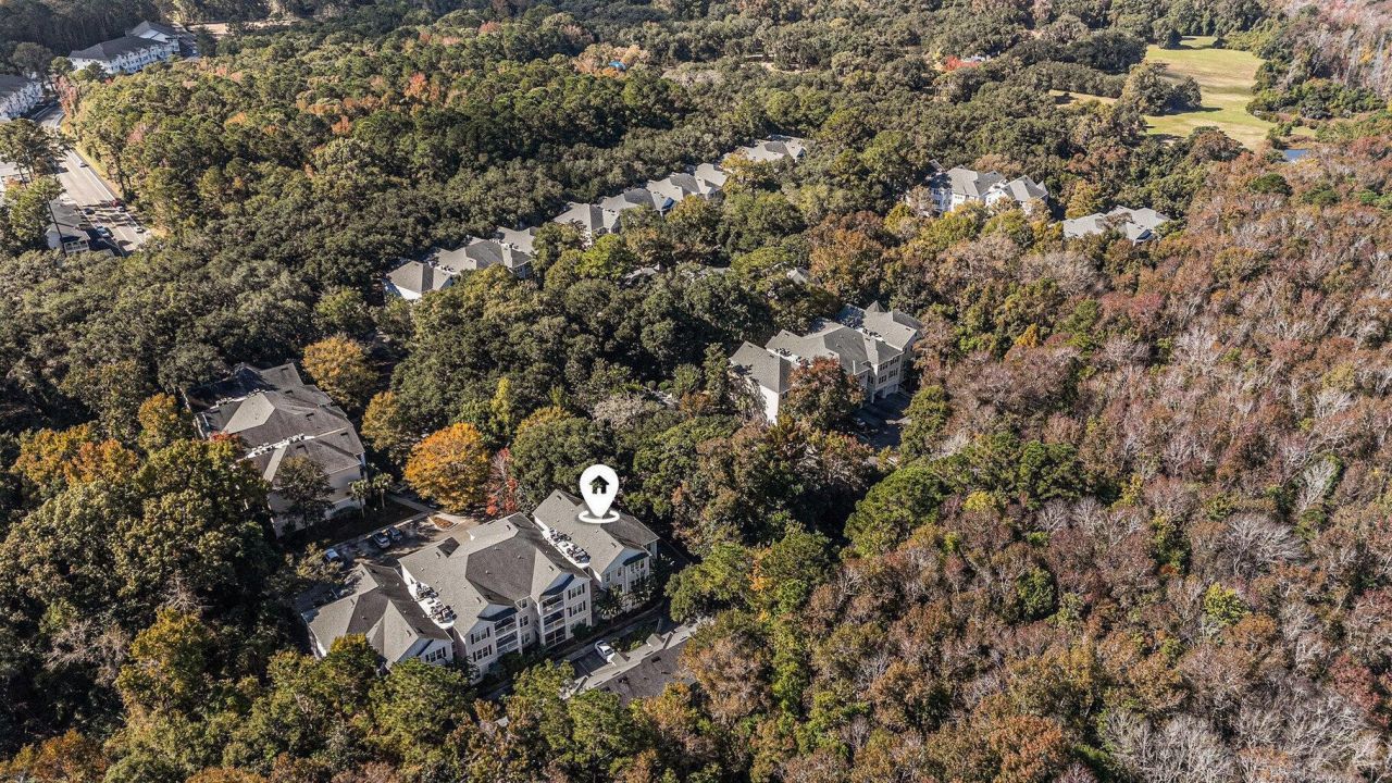 60 Fenwick Hall Allee 723 Photo 33