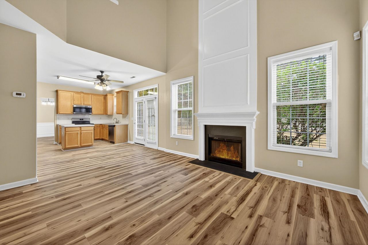 176 Thousand Oaks Circle Photo 12