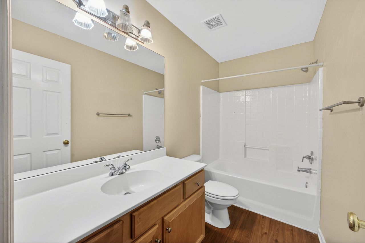 176 Thousand Oaks Circle Photo 13