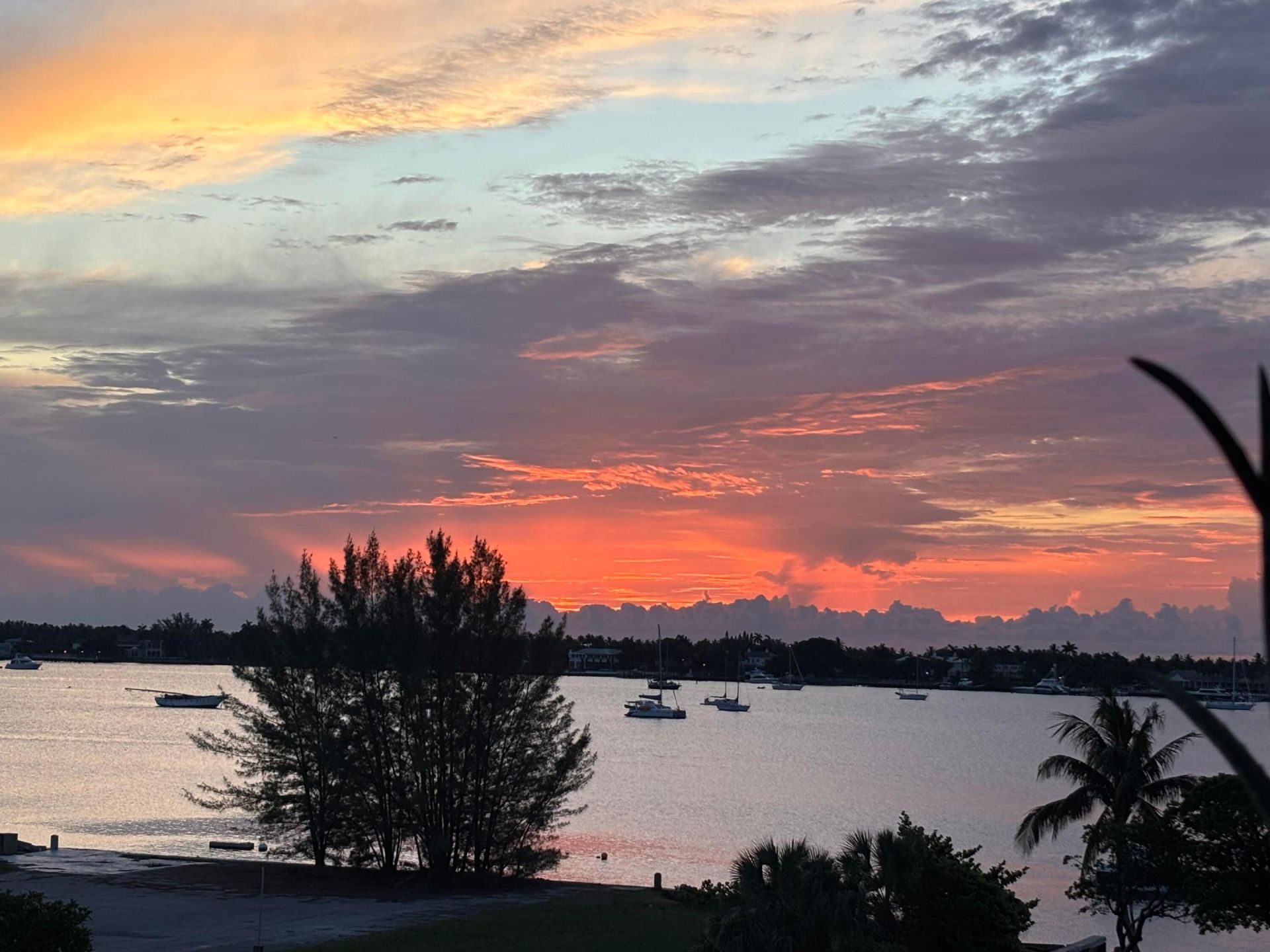 5600 N Flagler Drive, Unit 401, West Palm Beach, FL 33407 Photo