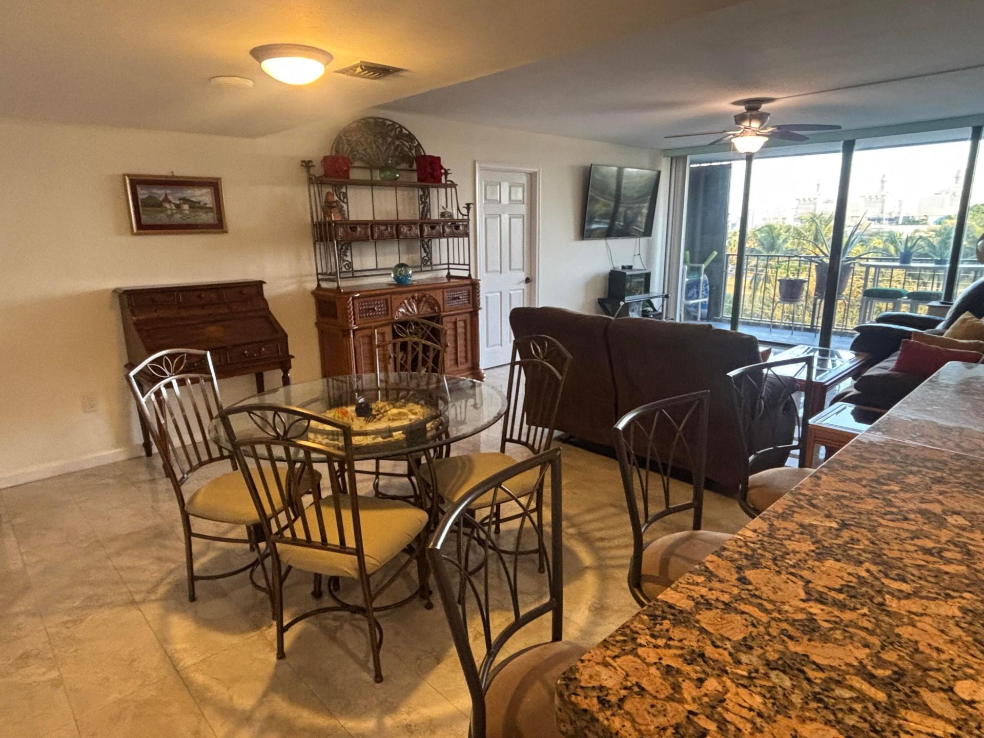 5600 N Flagler Drive, Unit 401, West Palm Beach, FL 33407 Photo