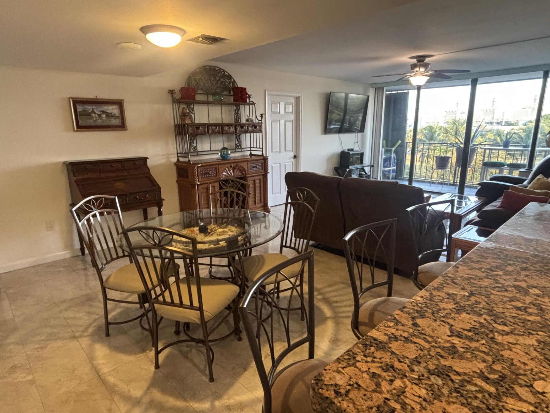5600 N Flagler Drive, Unit 401, West Palm Beach, FL 33407 Photo