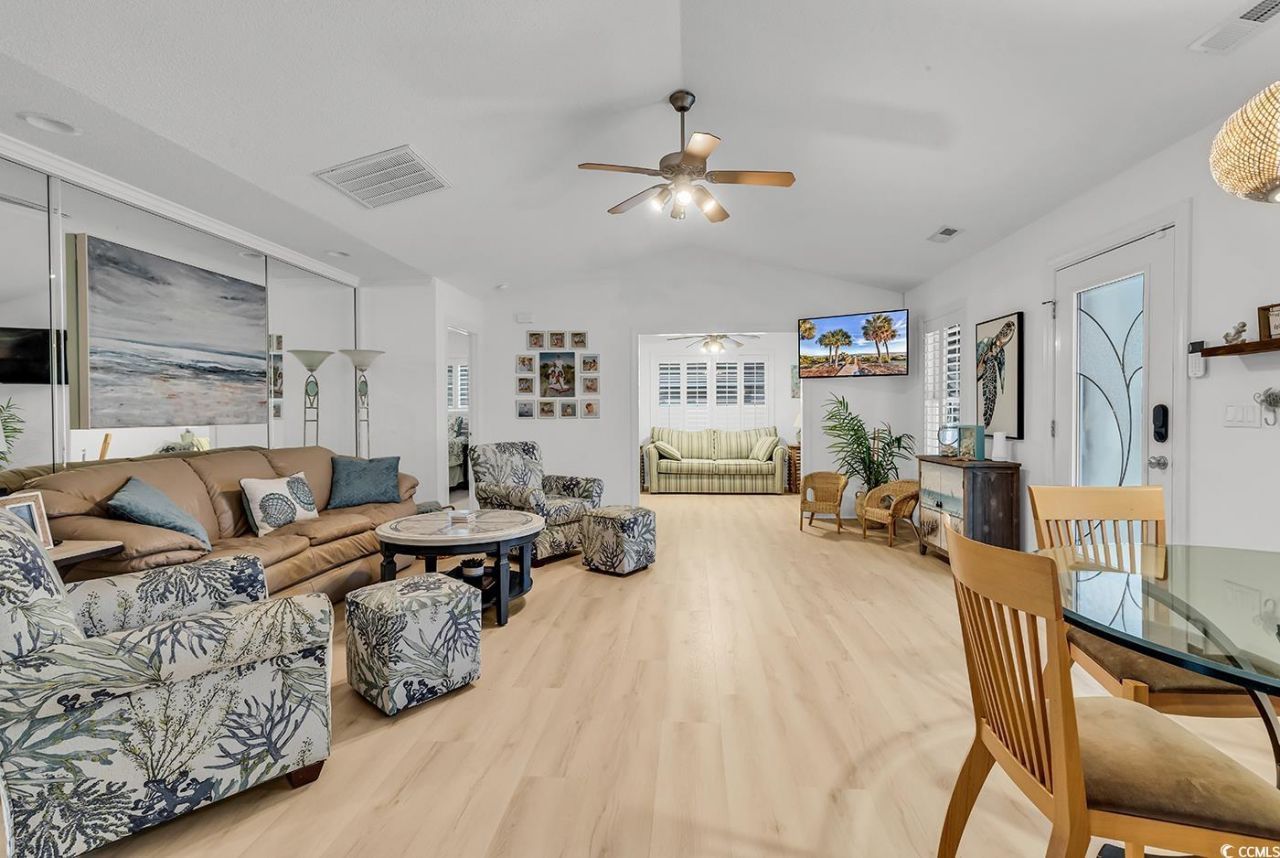 1125 Camellia Dr. Photo 7