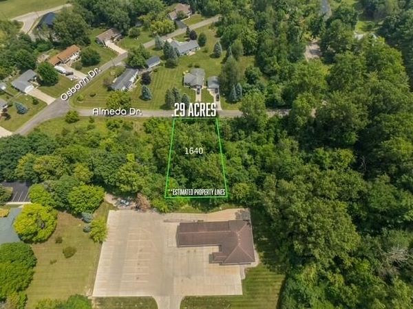 1640 Almeda Drive, Hillsdale, MI 49242