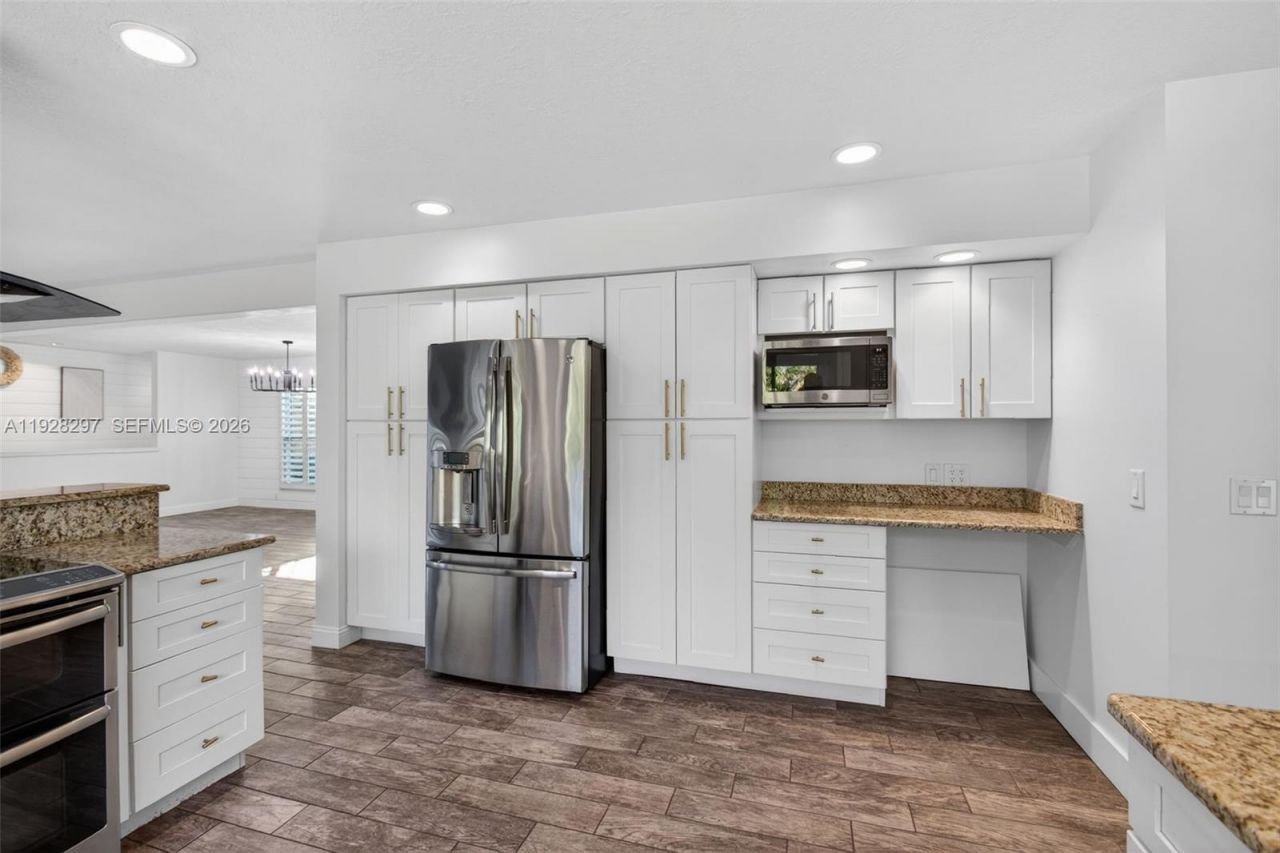 3804 SE Fairway E, Stuart, FL 34997 Photo