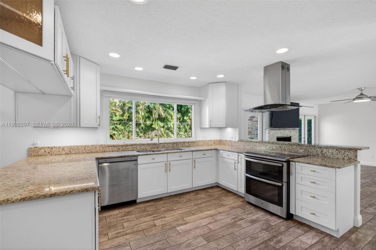 3804 SE Fairway E, Stuart, FL 34997 Photo