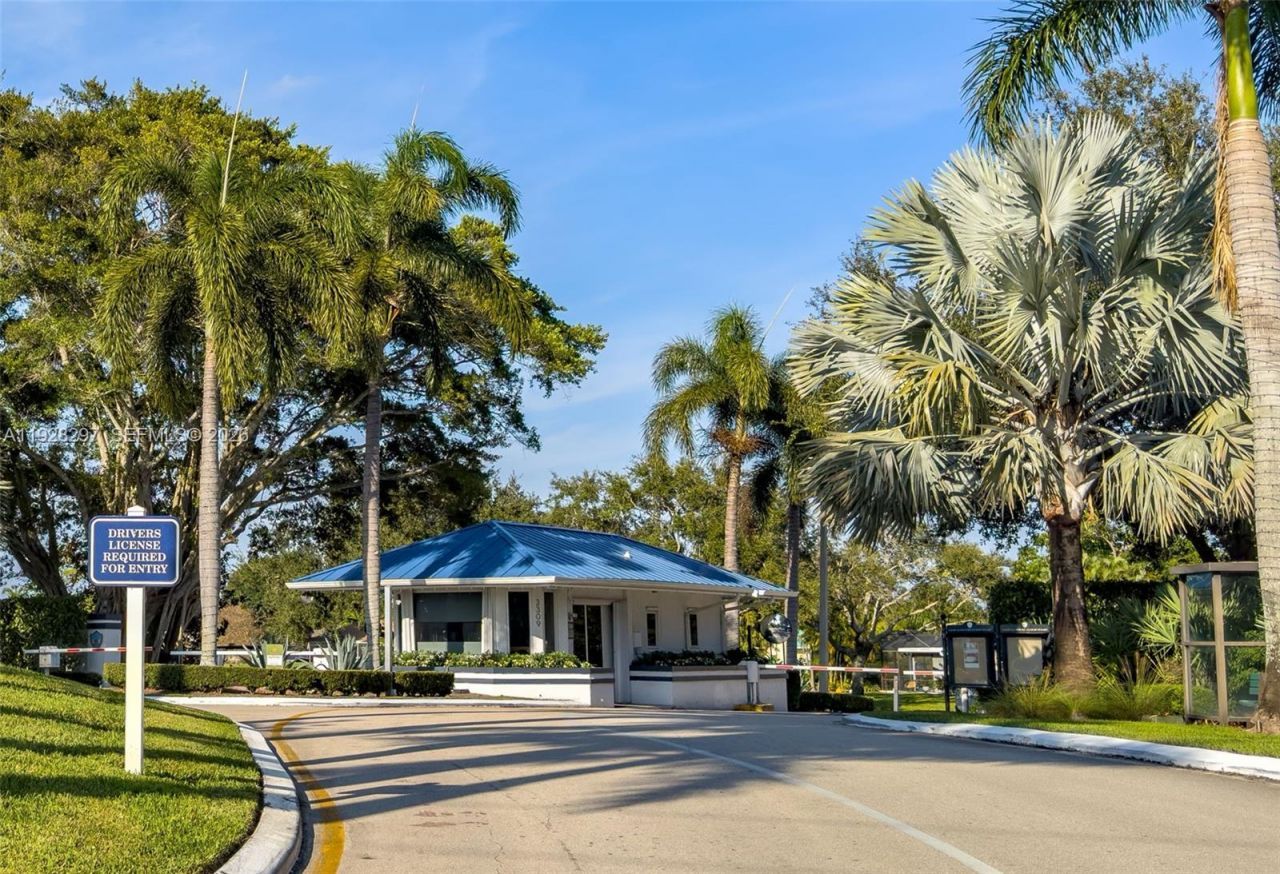 3804 SE Fairway E, Stuart, FL 34997 Photo