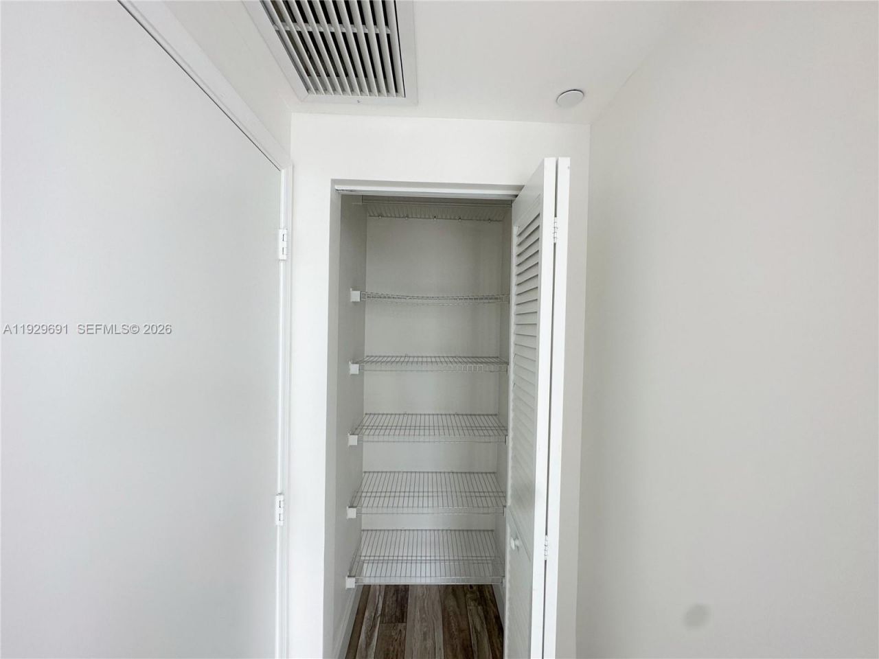 951 Brickell Ave, Unit 801, Miami, FL 33131 Photo