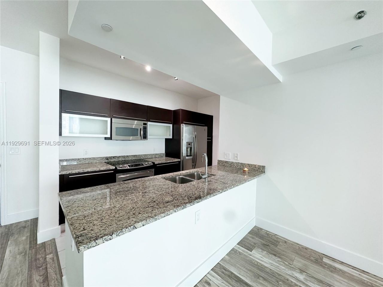 951 Brickell Ave, Unit 801, Miami, FL 33131 Photo