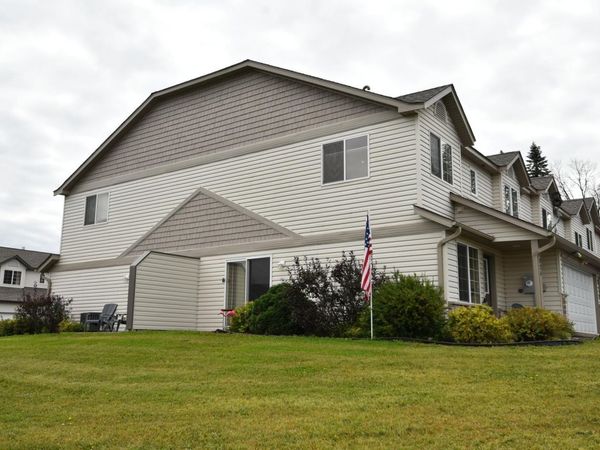 1024 Amanda Court SW, Pine Island, MN 55963