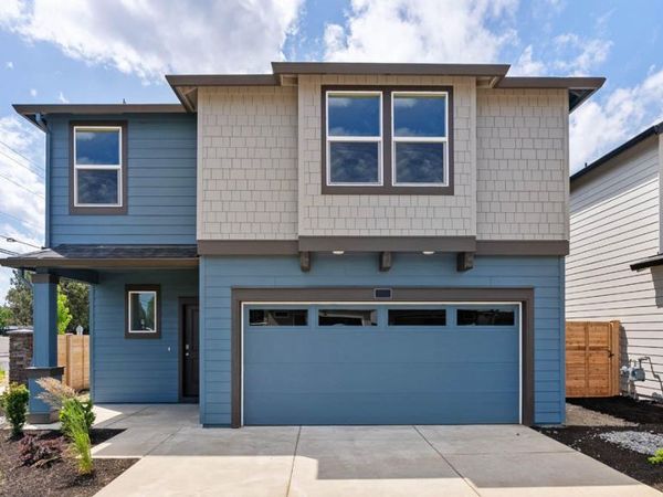 20596 Button Brush Avenue, Bend, OR 97702