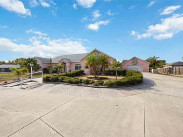2910 HERMITAGE BOULEVARD, VENICE, FL 34292