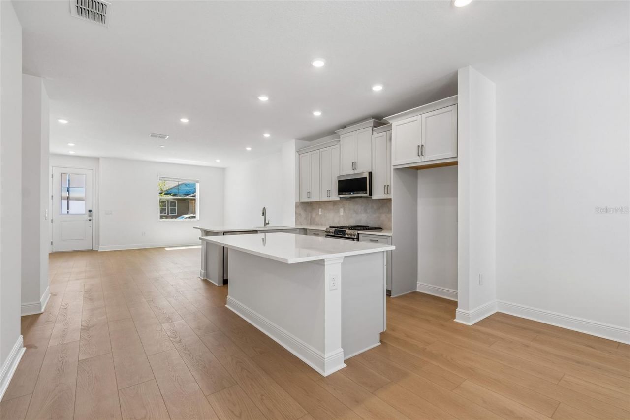 8123 Seaflower Parkway, Bradenton, FL 34210 Photo