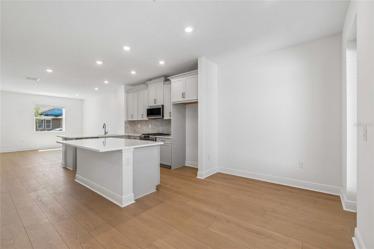 8123 Seaflower Parkway, Bradenton, FL 34210 Photo