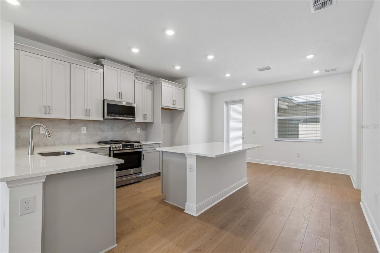 8123 Seaflower Parkway, Bradenton, FL 34210 Photo